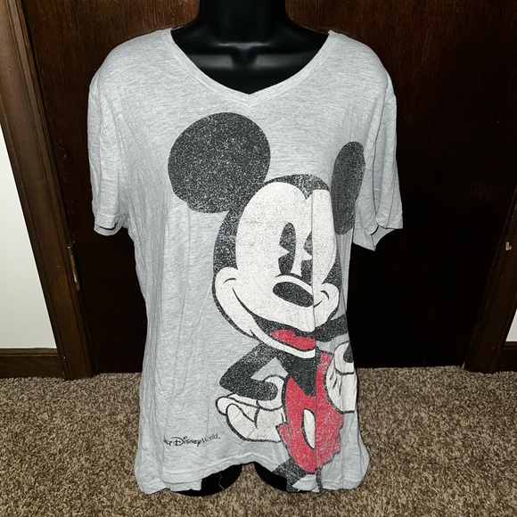 3/$10 🤍Vintage Walt Disney World Mickey Mouse Tee - Picture 2 of 6